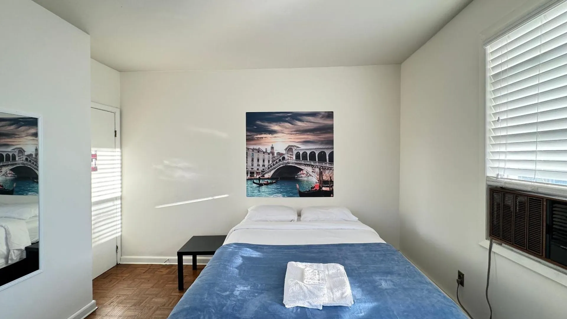 Cozy Private Room Near Nyc location